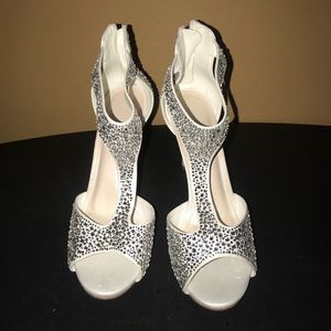 Nelia White Heels
